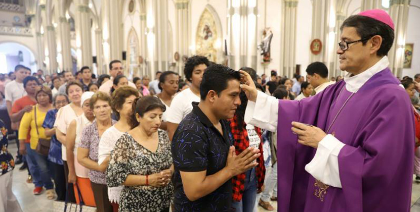 sacerdocio, sacerdote, identidad, Jesús, Dios, día, jueves, santo, familias, misioneras, cristo